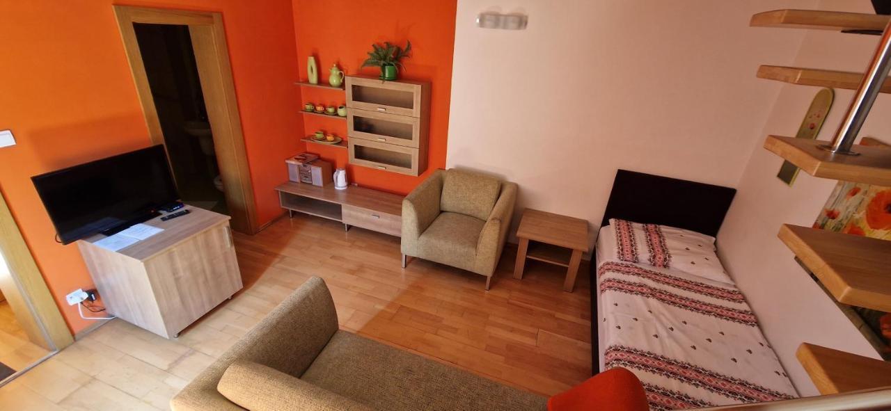 Boutique Penzion Slovenska - Penzion Bella Sicilia Presov Ngoại thất bức ảnh